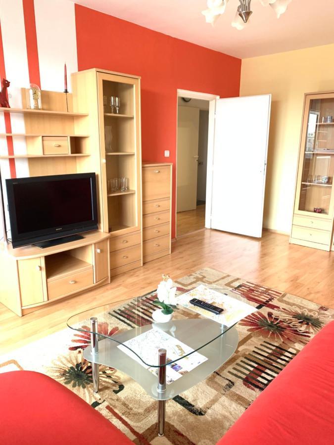 Apartment Botanika2 Trnava Exterior photo